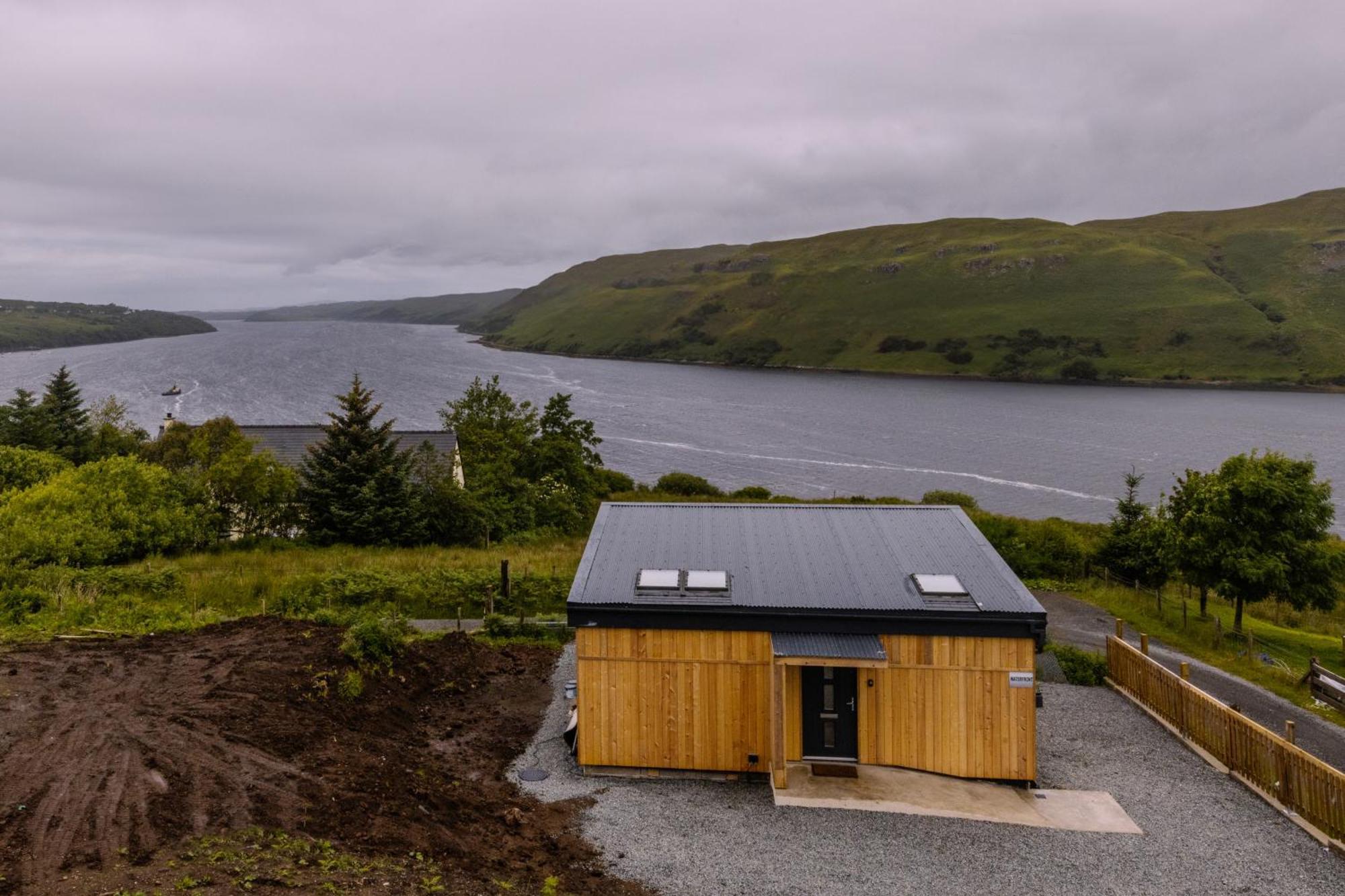 Luxury Cottage With Stunning Views By Fairy Pools 4 카보스트 외부 사진