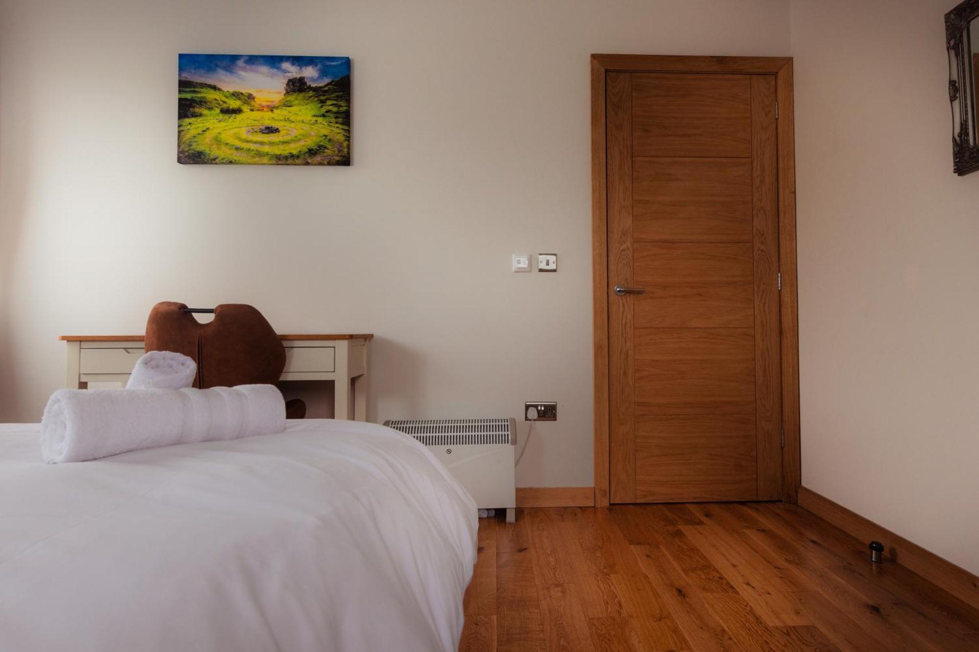 Luxury Cottage With Stunning Views By Fairy Pools 4 카보스트 외부 사진