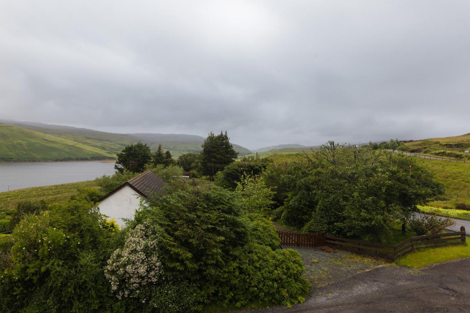 Luxury Cottage With Stunning Views By Fairy Pools 4 카보스트 외부 사진